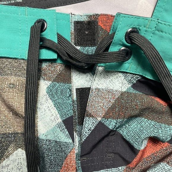 Prana Swim Trunks Mens Sz 33 Colorful Geometric Beach Surf High Seas Boardshorts - Picture 4 of 7